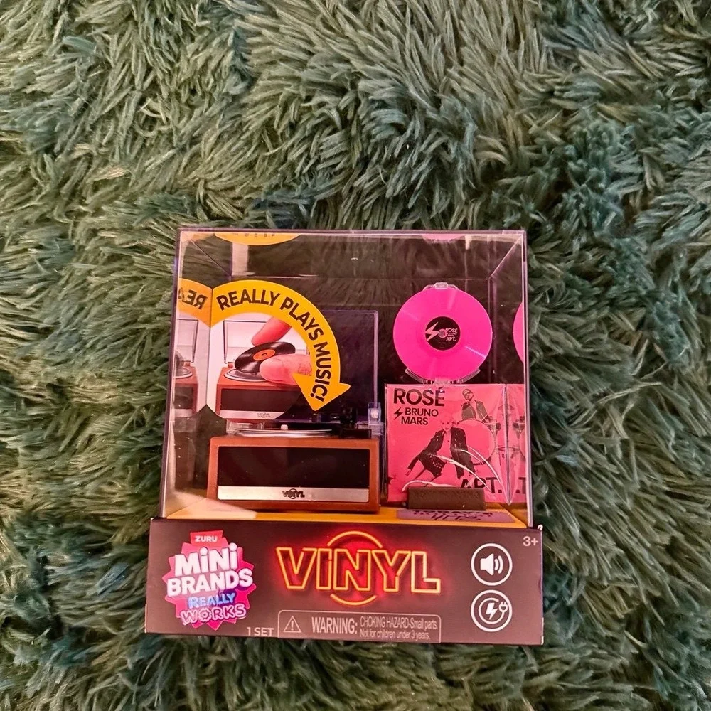 2 Mini Brand Really Works MINI PLAYER + 3CAPSULE Vinyl Playset Series NEW